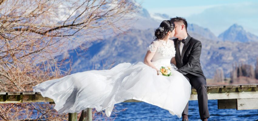 WEDDING CARS/LIMOUSINE