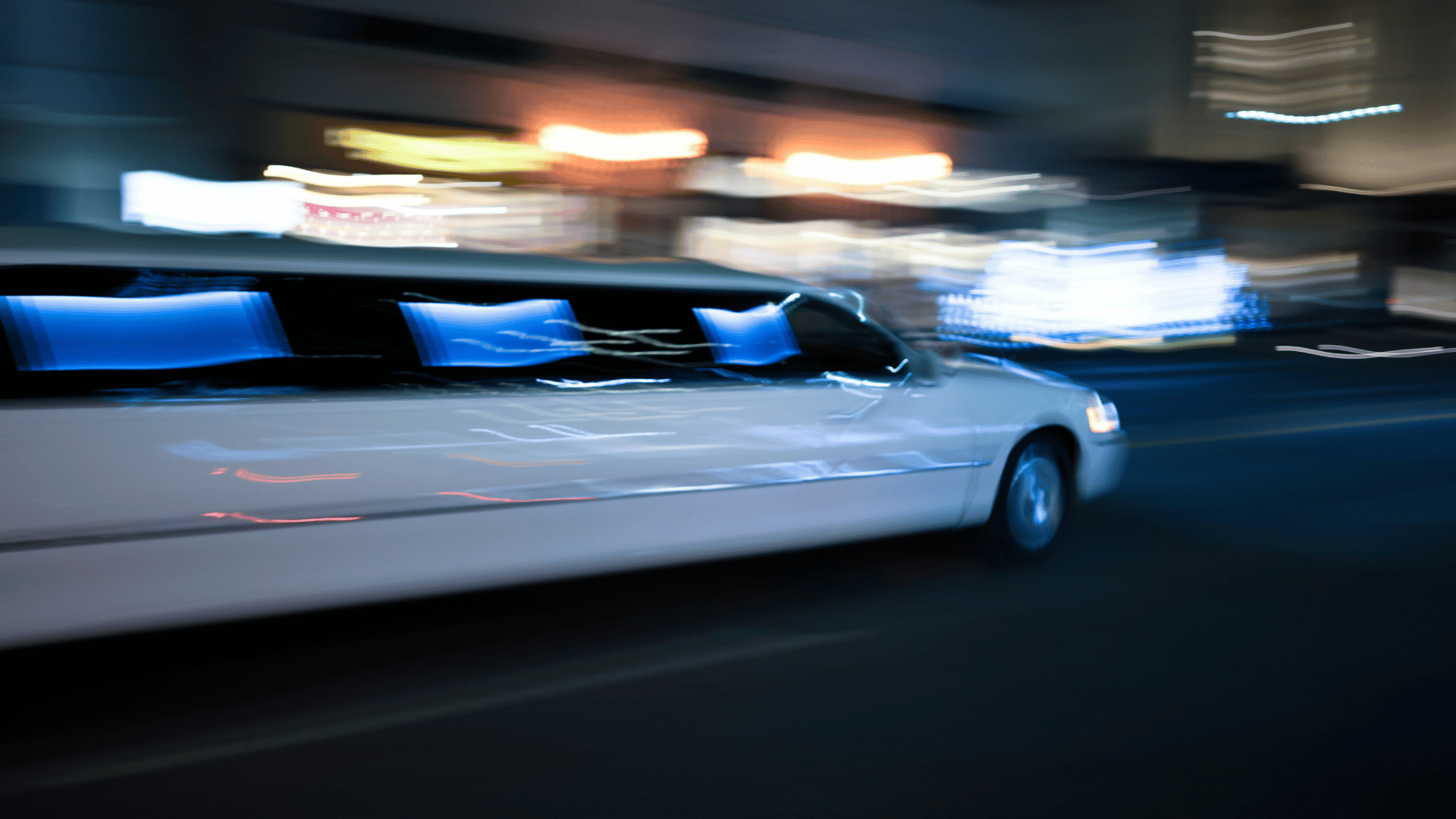 limo rental in west palm beach, limo rental in palm beach, limo rental in palm beach gardens, limo rental in jupiter, limo rental in boca raton, limo rental in wellington, limo rental in boynton beach, limo rental in delray beach with west palm beach car and limo, diamond luxury transportation and diamond luxe limos