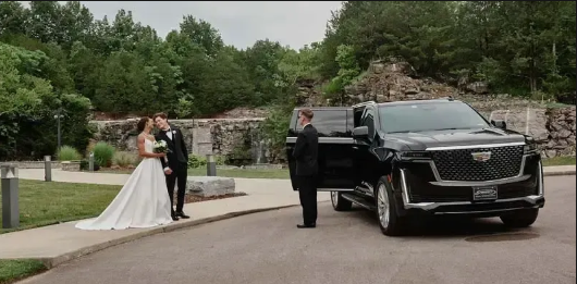 Palm Beach Chauffeur Service by West Palm Beach Car and limo near pbi and private aviation palm beach international airport even last minutes service provided